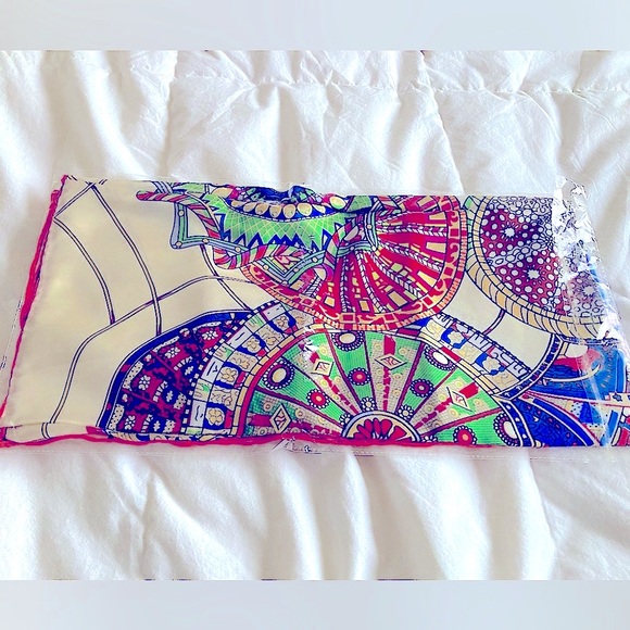 Sewneo Fine Silk Scarf - NWT - Picture 3 of 6